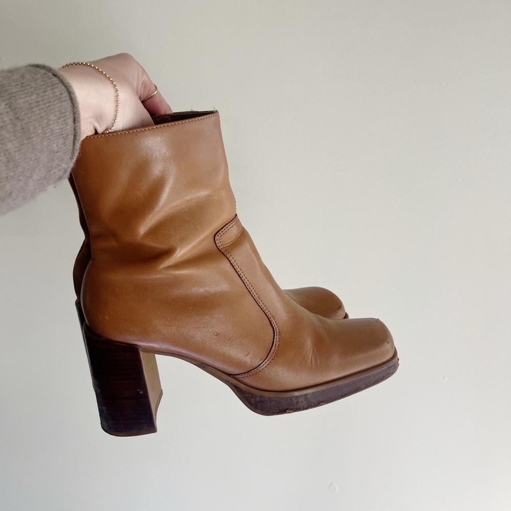 Vintage Leather Square Toe y2k Boots 8